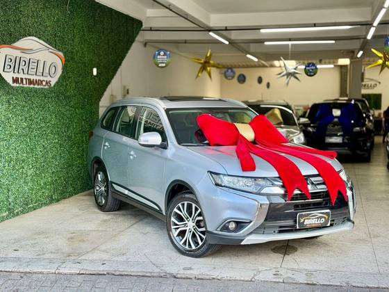 MITSUBISHI OUTLANDER 2.0 COMFORT 16V GASOLINA 4P AUTOMÁTICO